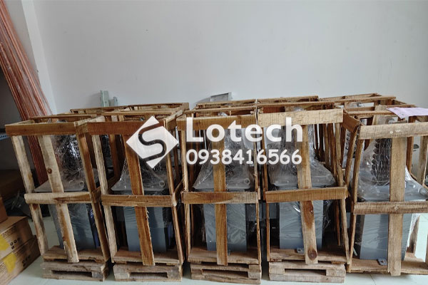 lotech-chuyen-phan-phoi-mba-cap-nguon-1-pha-2-su Lotech chuyên phân phối MBA cấp nguồn 1 pha 2 sứ vuông