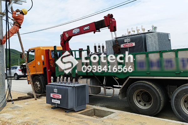 lotech-giao-hang-may-bien-ap-amorphous-thibidi-250kva-va-may-bien-ap-vo-ma-kem-2500kva-1 Lotech giao hàng máy biến áp Amorphous THIBIDI 250kVA và máy biến áp vỏ mạ kẽm 1250kVA