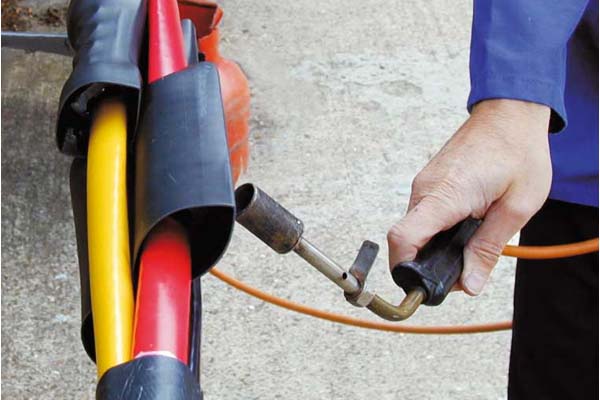 thi-cong-hop-noi-cap-3m-co-nhiet Thi công hộp nối cáp 3M co nhiệt