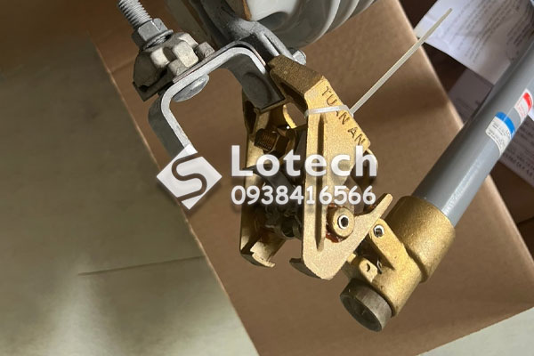 to-hop-tiep-diem-duoi-va-khoa-lbfco-tuan-an Tổ hợp tiếp điểm dưới và khóa LBFCO Tuấn Ân