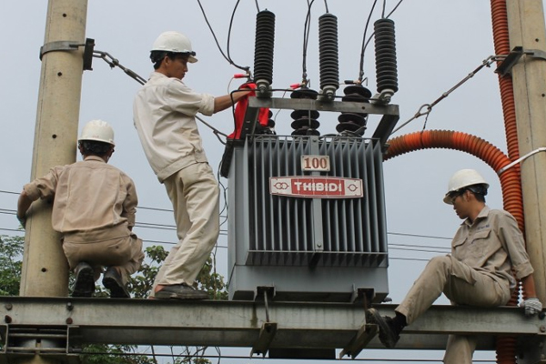 Trạm biến thế 100kVA kiểu giàn giữa 2 cột BTLT
