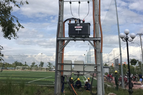 tram-bien-the-560kva-kieu-gian-giua-2-cot-btlt Trạm biến thế 560kVA kiểu giàn giữa 2 cột BTLT