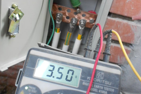 Báo Giá Máy Đo Điện Trở Tiếp Địa Chống Sét