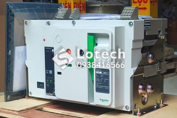 acb-easypact-schneider-4p-65ka-2000a-evs20h4mf20 ACB Easypact Schneider 4P 65kA 2000A EVS20H4MF20