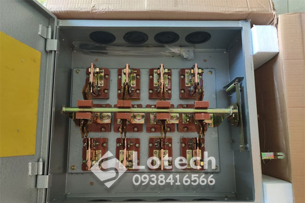 ben-trong-cau-dao-hop-dao-chieu-vinakip-3-pha-4-cuc-800a Bên trong cầu dao hộp đảo chiều Vinakip 3 pha 4 cực 800A