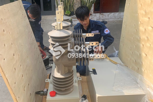 dich-vu-thi-nghiem-may-cat-tu-dong-lai-recloser-entec Dịch vụ thí nghiệm máy cắt tự đóng lại Recloser ENTEC