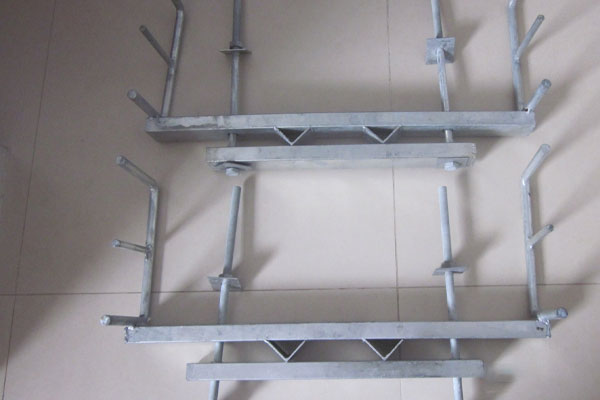 gong-treo-cap-quang-du-phong-c1 Gông treo cáp dự phòng C1