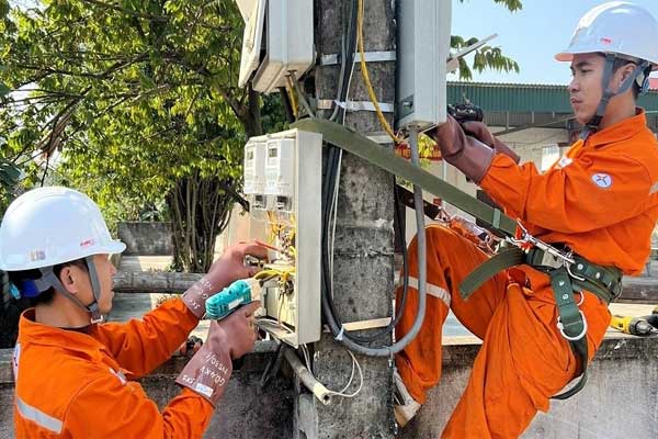 hop-cong-to-composite-lap-tren-cot-ngoai-troi Hộp công tơ composite lắp trên cột ngoài trời