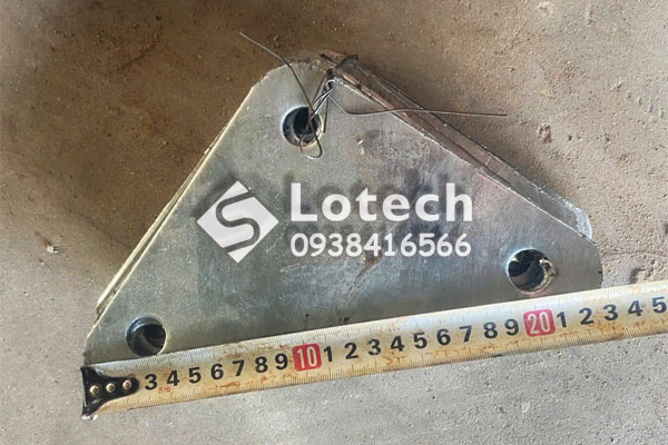 kich-thuoc-khanh-tam-giac-don Kích thước khánh tam giá đơn