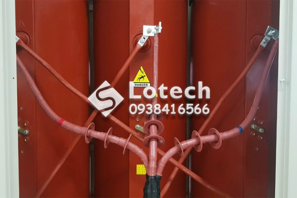 lap-dat-dau-cap-co-nhiet-ngoai-troi-raychem-cho-may-bien-ap-1 Lắp đặt đầu cáp co nhiệt ngoài trời Raychem vào máy biến áp