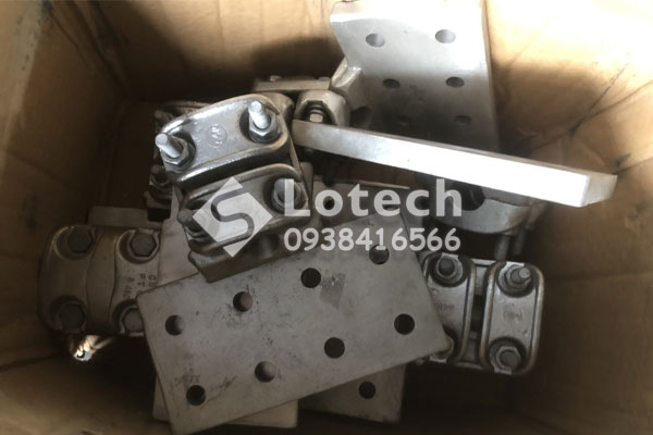 lotech-kep-cuc-cao-the-kep-cuc-phang-cho-1-day-va-ban-cuc-thiet-bi-8-lo Kẹp cực cao thế - Kẹp cực thiết bị loại phẳng 8 lỗ