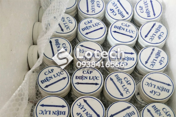 lotech-moc-su-bao-cap-dien-luc-chon-ngam-1 Mốc sứ báo cáp điện lực chôn ngầm