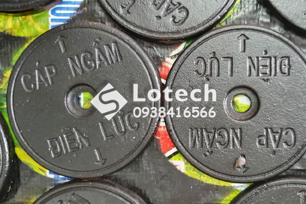 Cảnh báo cáp ngầm bằng gang