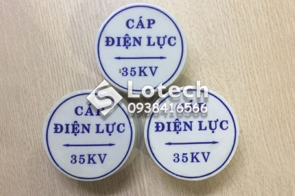 moc-su-bao-hieu-cap-ngam-trung-the-35kv Mốc sứ báo hiệu cáp ngầm trung thế 35kV