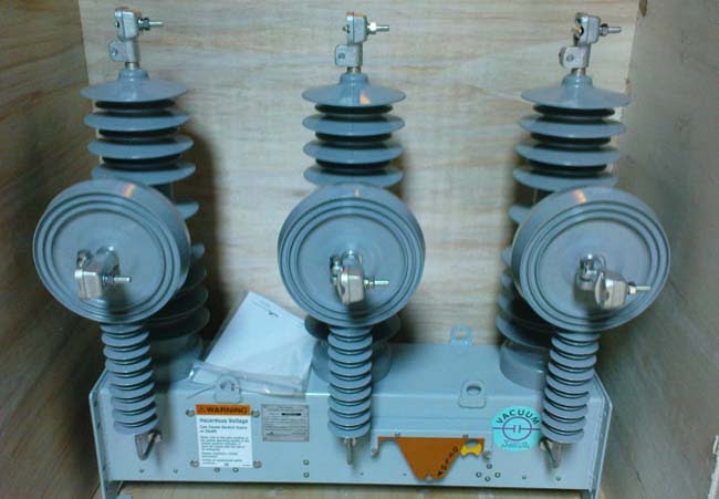 recloser-cooper-nova-nxt-24kv-630a Máy cắt trung thế Recloser Cooper NOVA NXT 24kV 630A