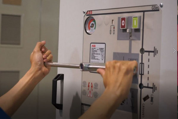 thao-tac-van-hanh-tu-trung-the-abb Thao tác vận hành tủ trung thế ABB