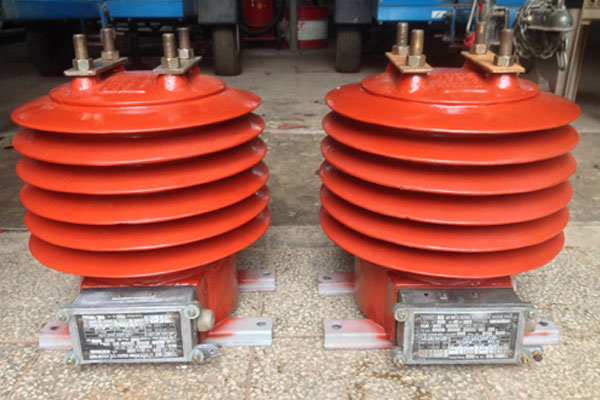 ti-trung-the-sau-khi-duoc-xu-ly-cach-dien-be-mat-bang-son-3m TI trung thế sau khi được xử lý bề mặt bằng sơn 3M