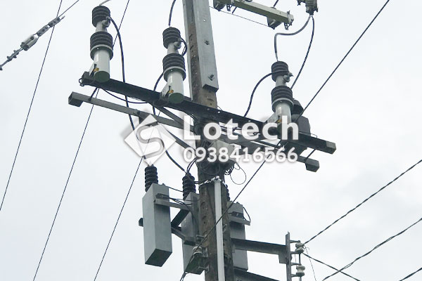 dao-cat-tu-bu-trung-the-abb-hitachi Dao cắt tụ bù trung thế ABB Hitachi