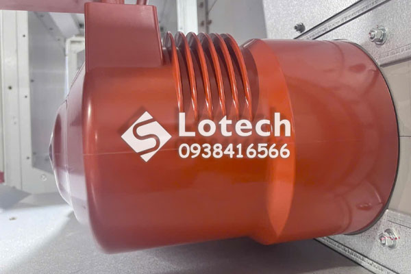 su-xuyen-noi-tu-trung-the-su-epoxy Sứ xuyên nối tủ trung thế - Sứ Epoxy