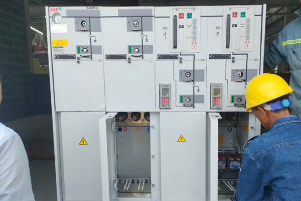 tu-abb-ccvv-20ka-3s Sản phẩm Tủ RMU 4 ngăn ABB CCVV - Tủ trung thế 24kV 20kA/3s